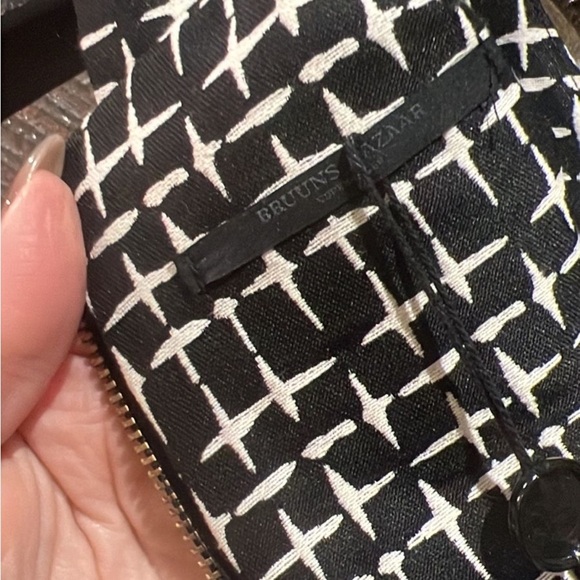 Chic Black and White Tweed Midi Dress - Picture 5 of 8